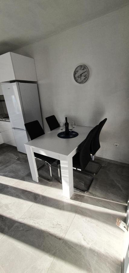 Apartmani Naomi&Leo Senj  Exterior foto